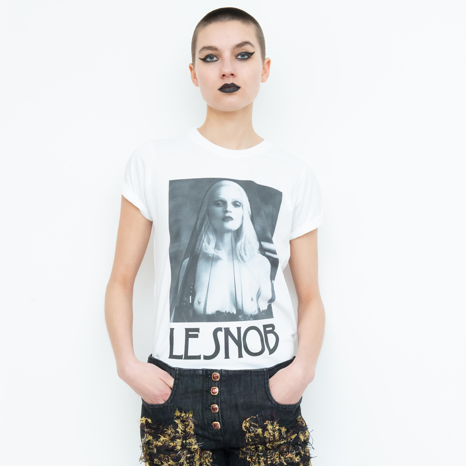 GUINEVERE BY TIM WALKER TEE - Image 3